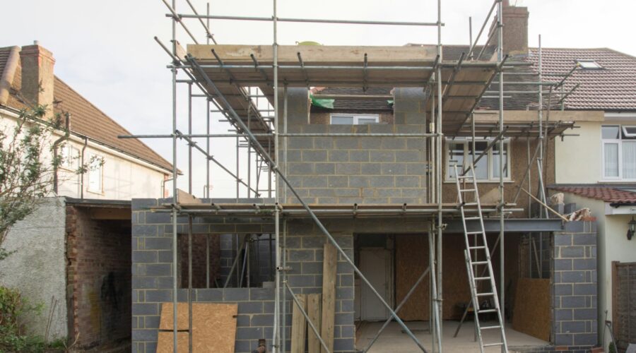 Les étapes clés pour la construction d’une maison : Guide du débutant